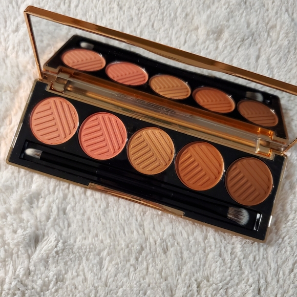 Dose of Colors Palette - Picture 1 of 2